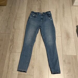 Abercrombie & Fitch “The Super Skinny Ankle” Curve Love Hi Rise Jean